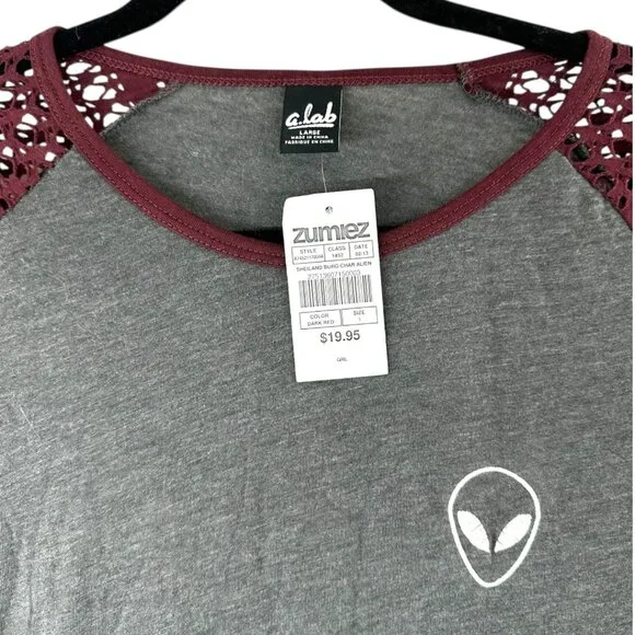 A.Lab Alien Graphic Raglan T-Shirt NWT - Picture 3 of 6